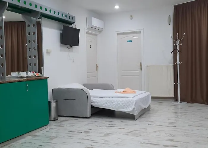 Begonia Vendeghaz 모텔 *